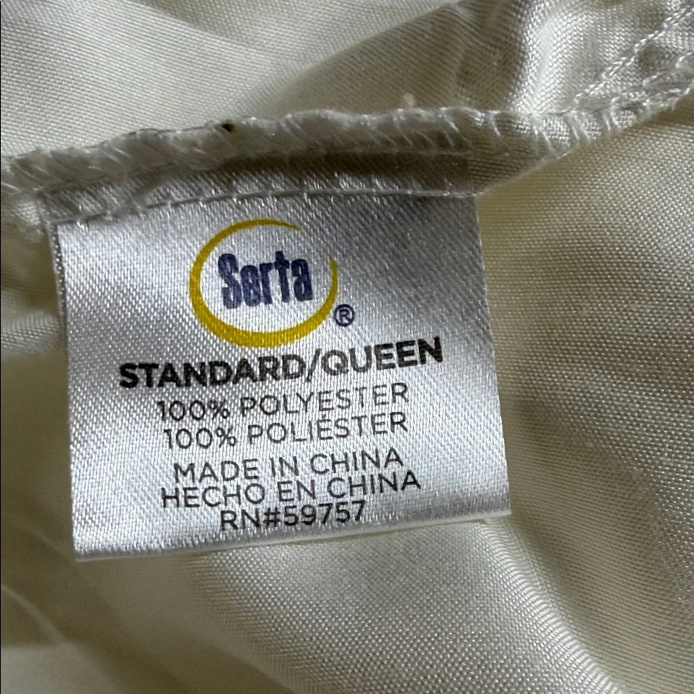 Elegant Cream Bedding Set
